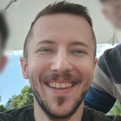 Photo of Lukas Paul